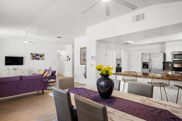 1489 E Francis Drive, Palm Springs CA: https://media.crmls.org/mediaz/e73ca956-2eeb-4d59-bc07-b4d152b574de.jpg