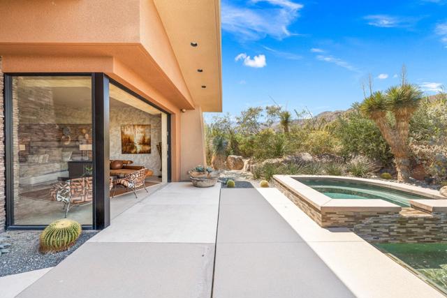 50741 Desert Arroyo Trail, Indian Wells CA: https://media.crmls.org/mediaz/e73de34e-98bd-4d2a-9c8e-d9b5f4da9aa4.jpg