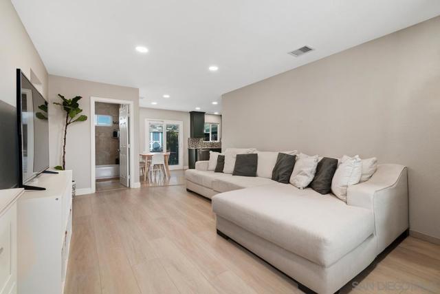 10845 Sandy Hook Road, San Diego CA: https://media.crmls.org/mediaz/e73deea6-342c-45c7-8065-4d203152208d.jpg