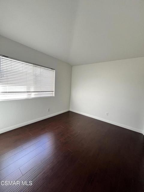 EXTRA ROOM 3