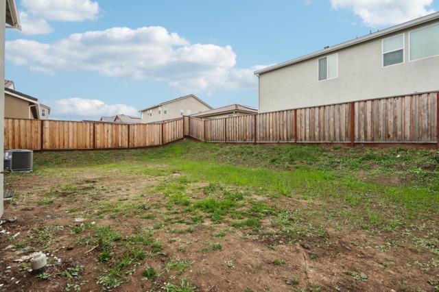 1941 Camden Street, Hollister CA: https://media.crmls.org/mediaz/e73e540a-115c-4cbb-8213-d9d2034128cb.jpg