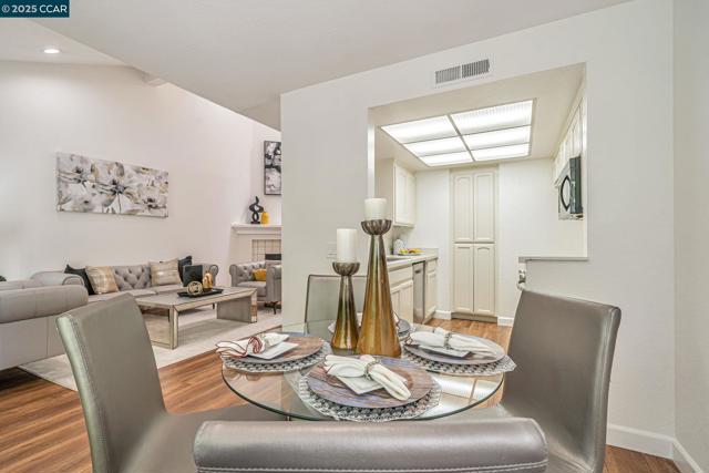 7464 Oxford Cir, Dublin CA: https://media.crmls.org/mediaz/e73ec90b-d747-47ee-8e41-2f82d0f3b8d0.jpg