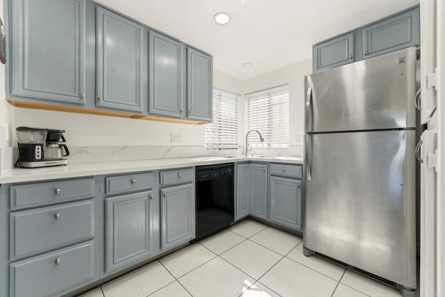 Detail Gallery Image 15 of 32 For 4950 Lantana Dr #6,  San Diego,  CA 92105 - 2 Beds | 2 Baths