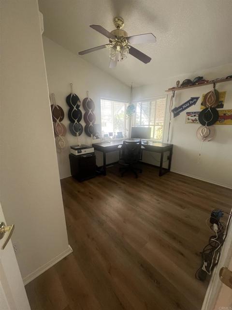 Detail Gallery Image 19 of 36 For 2003 Bayview Hts #105,  San Diego,  CA 92105 - 3 Beds | 2 Baths