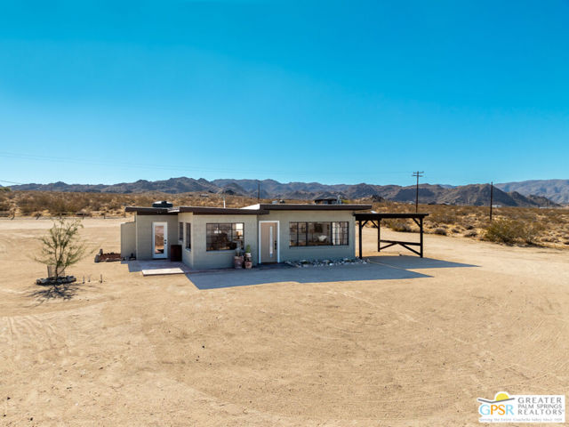 Image 20 of 48 For 52079 Ocotillo Road