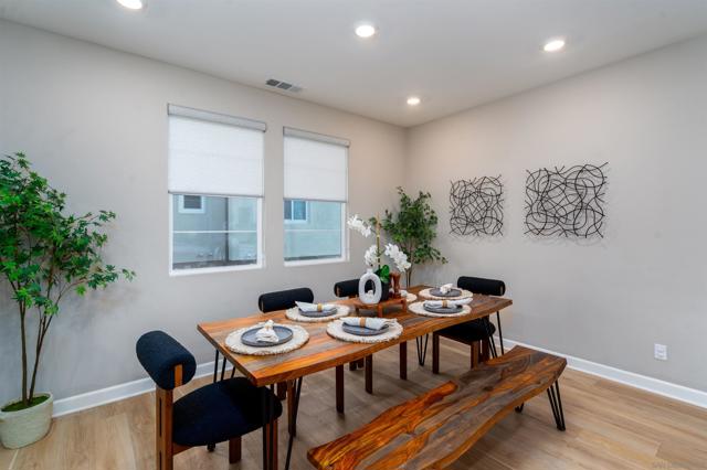 1221 Sunrise View, San Marcos CA: https://media.crmls.org/mediaz/e74132c2-23d3-4f6e-9a66-08d7620dab3e.jpg