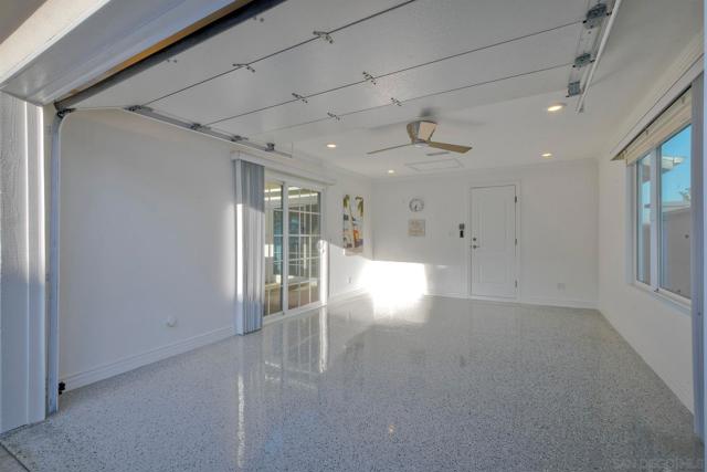 1221 4th St, San Diego CA: https://media.crmls.org/mediaz/e74147a3-81f5-4ff7-b88a-7ea152febfcf.jpg