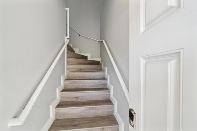 30003006 26th Street, San Francisco CA: https://media.crmls.org/mediaz/e741e83c-6f37-4480-9230-1645a2a966f8.jpg