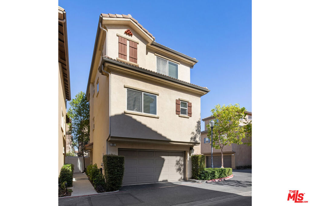 6840 De Celis Place #25