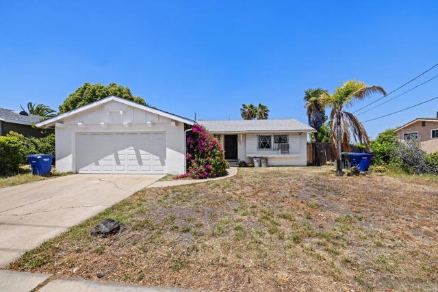 1340 Heron Ave, El Cajon CA: https://media.crmls.org/mediaz/e74211ce-d8b6-4ca5-89ce-73878c96e52a.jpg