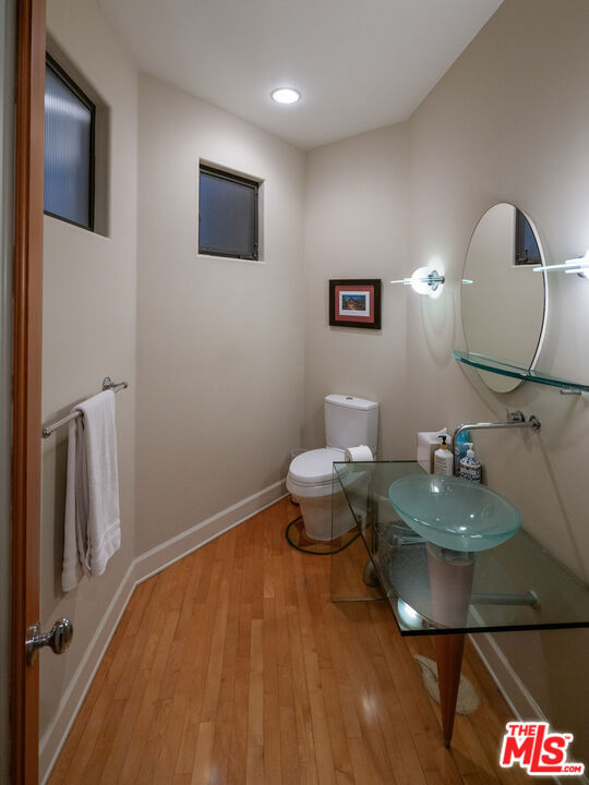 4115 Roma Court, Marina del Rey CA: https://media.crmls.org/mediaz/e7424965-5138-47b1-abbd-ab5df17a4ce5.jpg