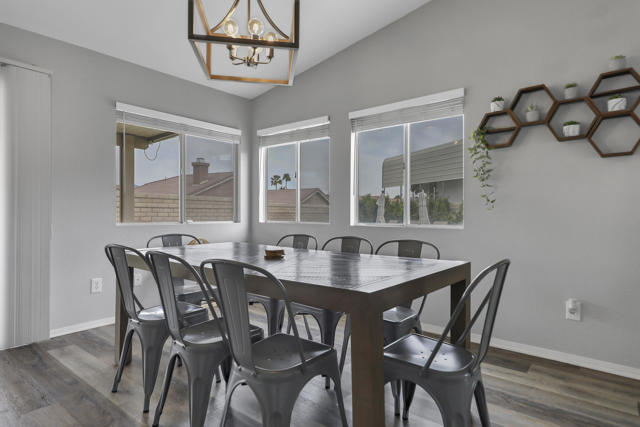 Image 7 of 28 For 80490 Paseo Tesoro