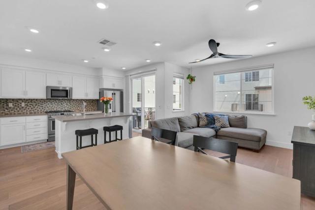 29255 Hub Court, Hayward CA: https://media.crmls.org/mediaz/e744b696-49b5-40df-85fa-bdc0985331b8.jpg