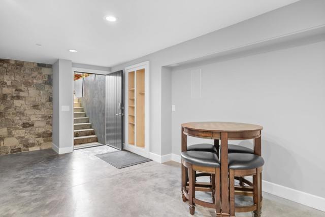 2974 E Cliff Drive, Santa Cruz CA: https://media.crmls.org/mediaz/e7457651-e23f-4791-a64c-3321b0a031b9.jpg