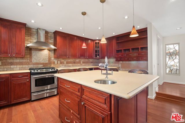 Drew Fenton | 1547 Palisades Drive Pacific Palisades CA | MLS: 7475978