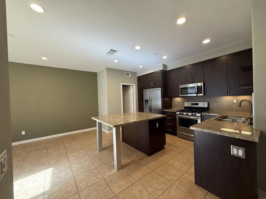 2118 Cosmo Way - photo 6