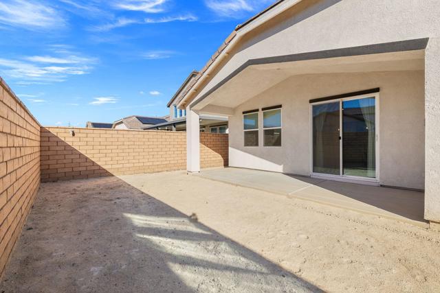 42501 Solicio Way, Indio CA: https://media.crmls.org/mediaz/e7475989-9a2d-4a48-854e-3de5393f861a.jpg