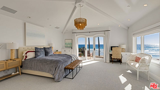 31272 Broad Beach Road, Malibu CA: https://media.crmls.org/mediaz/e7477ab0-8241-4fa7-b9cf-d14291a4ab8b.jpg