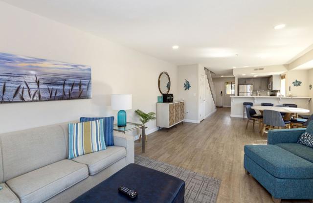 453 Seascape Resort Drive, Aptos CA: https://media.crmls.org/mediaz/e748e751-37b2-4c58-b05b-f029afb91dba.jpg