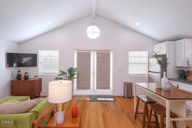 Detail Gallery Image 40 of 42 For 3363 Hollydale Dr, Los Angeles,  CA 90039 - 3 Beds | 3/1 Baths