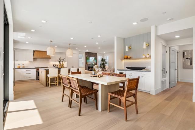 Detail Gallery Image 10 of 60 For 270 Normandy Ln, Carlsbad,  CA 92008 - 4 Beds | 4/1 Baths