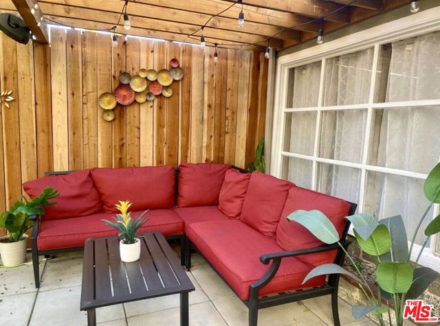 5944 Irvine Avenue, North Hollywood CA: https://media.crmls.org/mediaz/e74b7773-ce69-434a-8c82-d0d4d334d0d5.jpg
