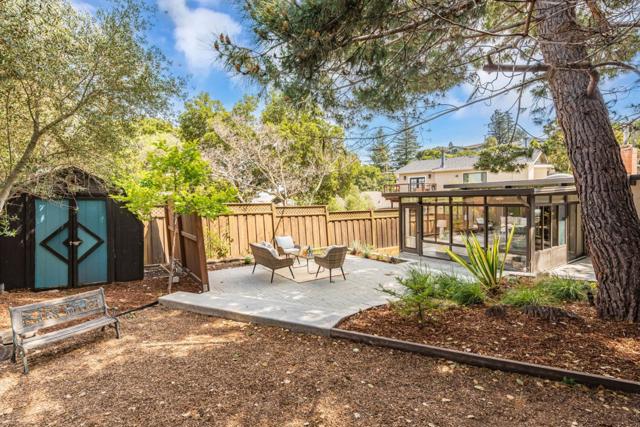 1620 Notre Dame Avenue, Belmont CA: https://media.crmls.org/mediaz/e74be93c-e7aa-464a-90f1-7cd4ff85bdb1.jpg