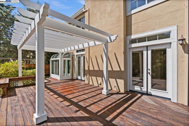 318 Montoya Way, Danville CA: https://media.crmls.org/mediaz/e74cb1e3-9ed3-483a-bdb2-ef9f7851fa3e.jpg