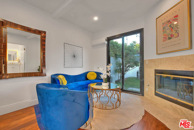 3804 Duray Place, Los Angeles CA: https://media.crmls.org/mediaz/e74d12b4-68fd-4d01-9e37-1836ad32d41d.jpg