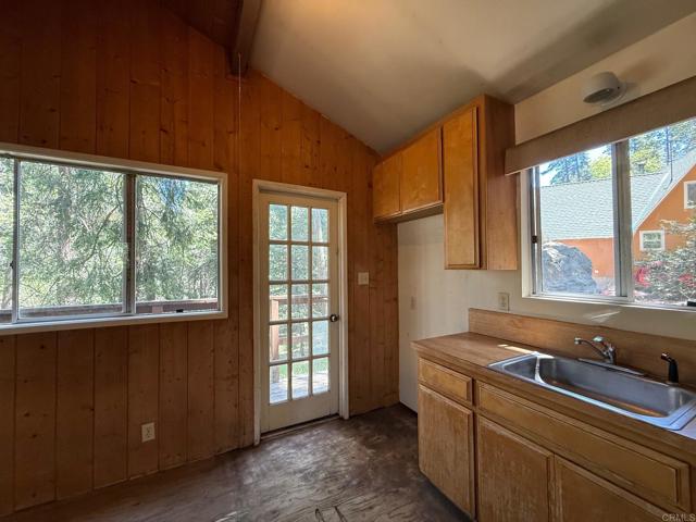 Home for Sale in Palomar Mountain