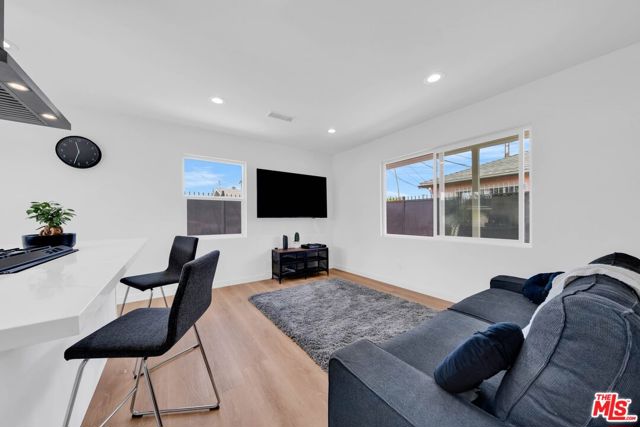 9611 S Vermont Avenue, Los Angeles CA: https://media.crmls.org/mediaz/e74f242e-b185-4bd1-9a85-b3b0ee31152f.jpg