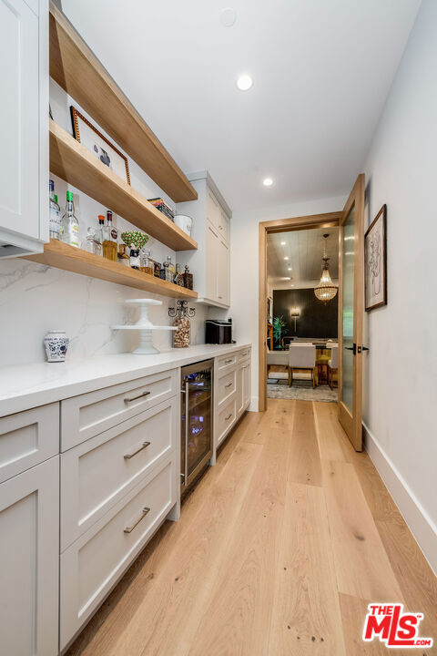 4365 Kraft Avenue, Studio City CA: https://media.crmls.org/mediaz/e750d54d-47ce-434a-b2b7-bdd4070c29cf.jpg