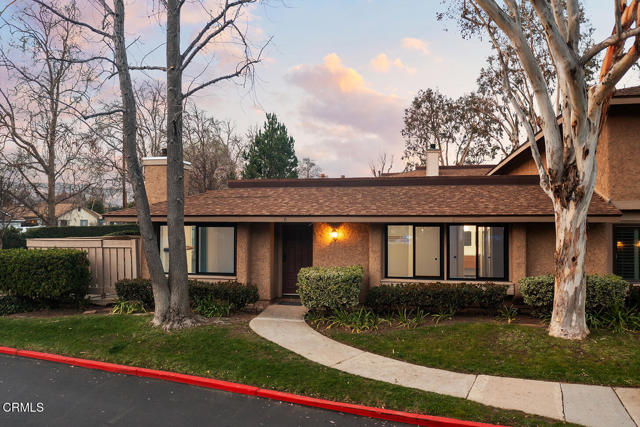 4490 Lubbock Drive, Simi Valley CA: https://media.crmls.org/mediaz/e75171b8-fc7a-4e6a-aac7-6336f5007e2a.jpg