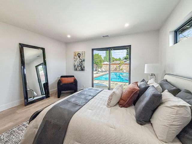 7530 Gaviota Avenue, Lake Balboa CA: https://media.crmls.org/mediaz/e751d184-7752-470f-aeac-5415e37a6229.jpg