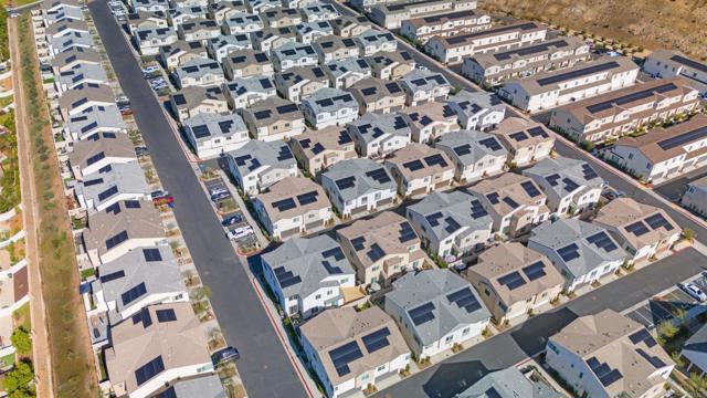 Detail Gallery Image 38 of 39 For 212 Perennial Pl, Fallbrook,  CA 92028 - 3 Beds | 2/1 Baths