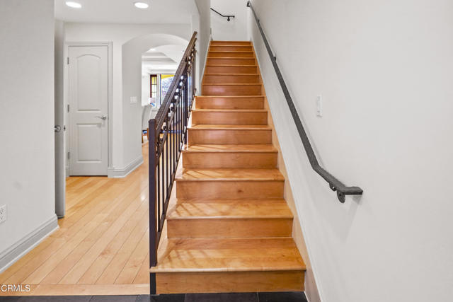 985 N Michillinda Avenue, Pasadena CA: https://media.crmls.org/mediaz/e7522bcd-8549-4be3-bdb0-b3bf1ad2b01b.jpg