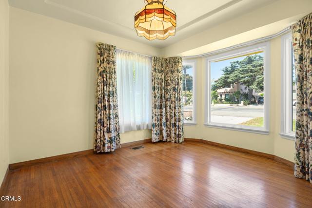 Detail Gallery Image 7 of 30 For 3662 Loma Vista Rd, Ventura,  CA 93003 - 3 Beds | 2 Baths
