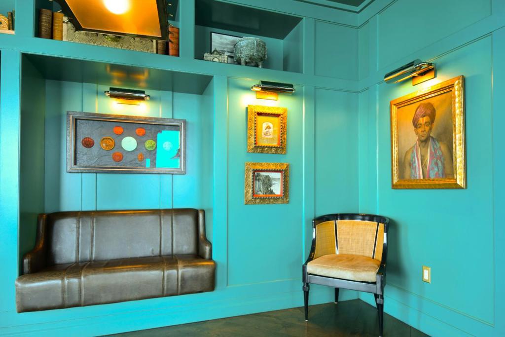 https://media.crmls.org/mediaz/e7528acd-d358-4fef-8c32-38299d2a0bab.jpg?preset=X-Large
