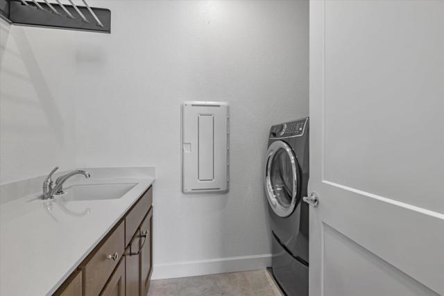 5636 Fallbrook Court, Dublin CA: https://media.crmls.org/mediaz/e7531e89-c4a3-4840-ac0f-19321c0db30c.jpg