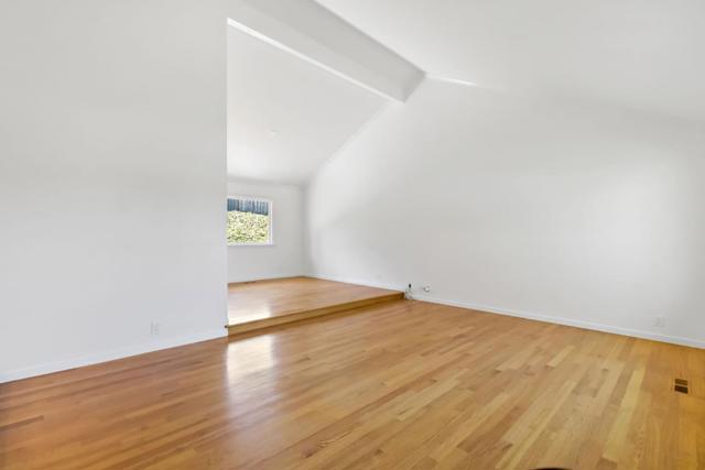 6561 Skyfarm Drive, San Jose CA: https://media.crmls.org/mediaz/e7541e97-88ad-4995-b038-e4643e5e4596.jpg