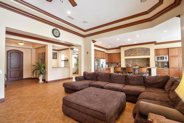 153 Merano Way, Palm Desert CA: https://media.crmls.org/mediaz/e754c9fa-0dde-4755-b188-9d17320a98b6.jpg