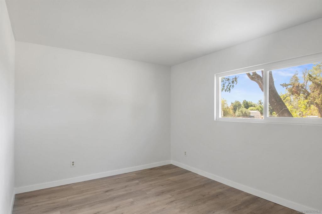 MLS #250040937SD image #13