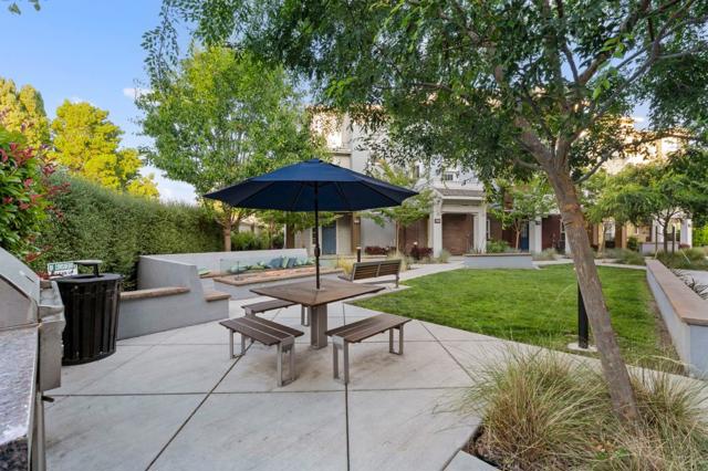 649 Sierra Vista Avenue, Mountain View CA: https://media.crmls.org/mediaz/e755501c-499b-4bbb-beb2-dd4bdab4f610.jpg
