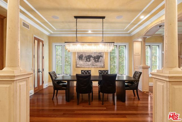 Image 2 of 38 For 919 Gretna Green Way