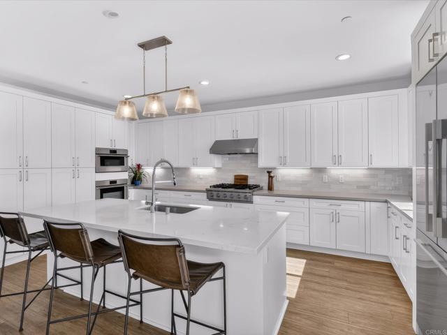 Detail Gallery Image 12 of 42 For 1858 Avocado Rd, Oceanside,  CA 92054 - 5 Beds | 3/1 Baths