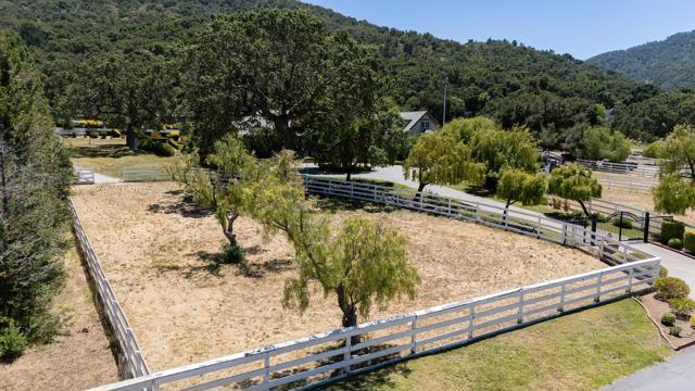 6 Sleepy Hollow Drive, Carmel Valley CA: https://media.crmls.org/mediaz/e755d7c0-1d30-4962-b91e-7e876489cb7f.jpg