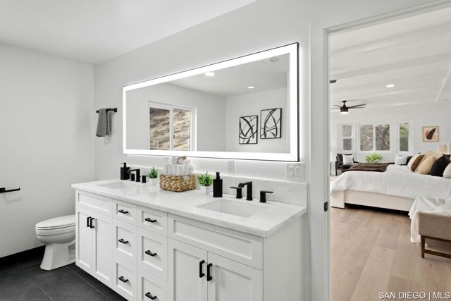 13764 Jamul DR, Jamul CA: https://media.crmls.org/mediaz/e7564977-935f-4464-aadd-1882be734b7a.jpg