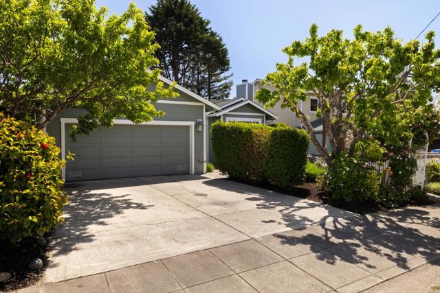623 Sonora Avenue, El Granada CA: https://media.crmls.org/mediaz/e7565451-1229-4b8e-836e-3cf48d14fffc.jpg