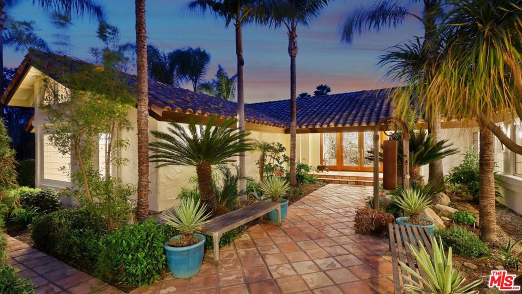 3548 Rosa Way