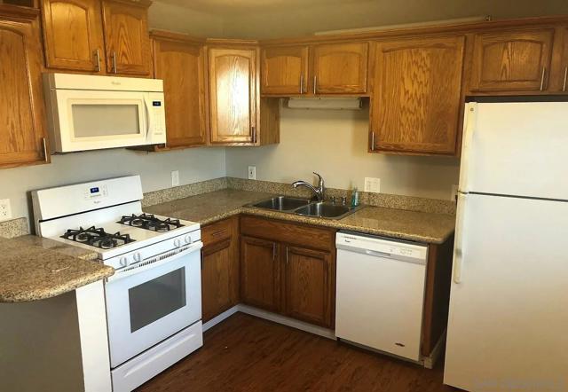 6130 42 Horton Drive, La Mesa CA: https://media.crmls.org/mediaz/e758d3b5-a055-4b1f-8725-140e17d0cee4.jpg